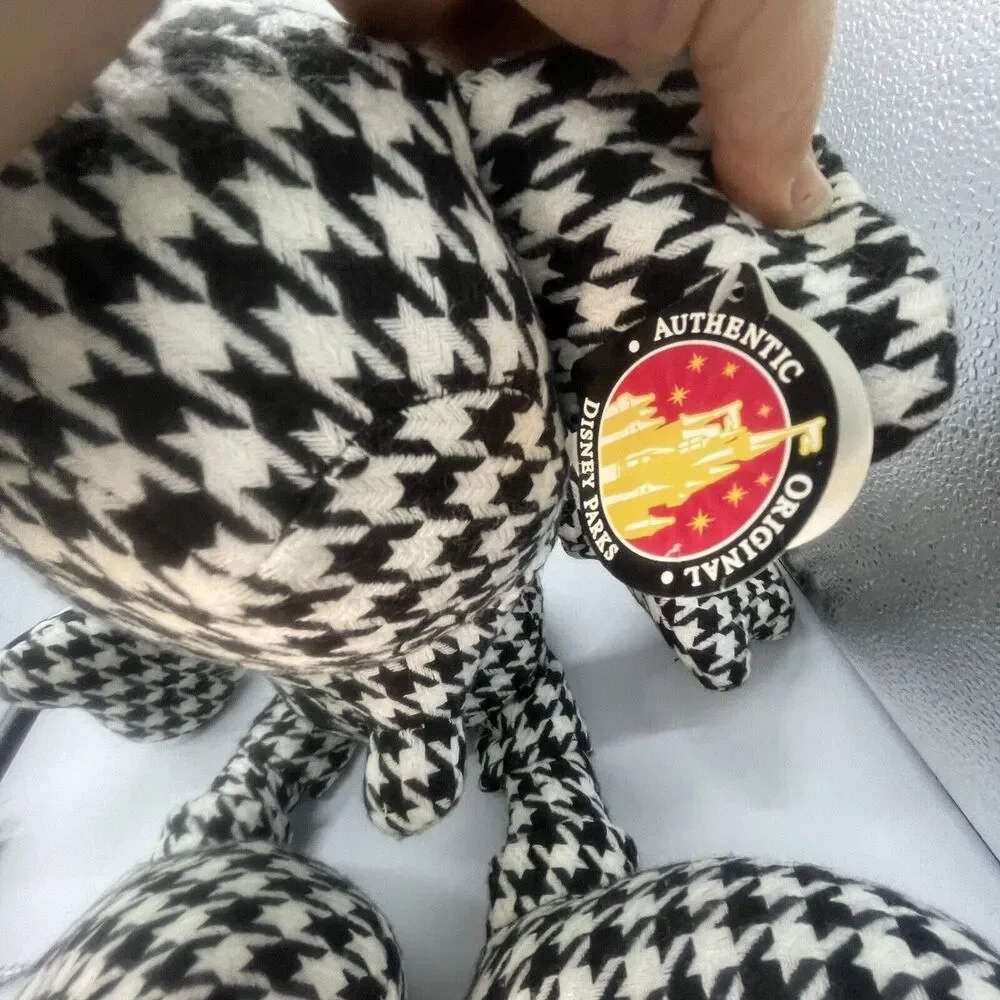 25" Houndstooth Mickey Mouse Disneyland Walt Disney World Authentic w/org tags - Picture 8 of 12